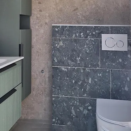 Cozy In Kastel Luksic With Kitchen Holiday home